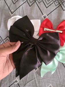 Set of 4 Satin Bow Hair Clips