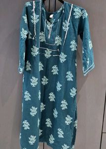 Elegant Green Embroidered Kurta