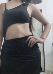 Chic Black One-Shoulder Cutout Dress