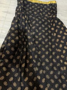 Elegant Black Paisley Print Skirt