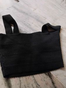 Chic Black Textured Crop Top