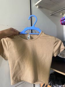 Newme Crop Top