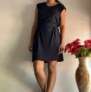 Little Black Dress - Versatile & Chic
