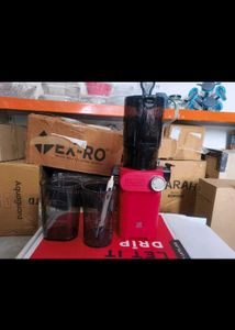 NUUK Red Self-Feeding Slow Juicer