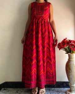 Vibrant Chevron Print Maxi Dress