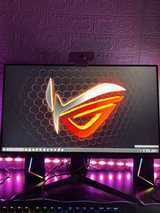 LG ULTRAGEAR GAMING MONITOR 24 inch 180hz, 1ms.