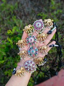 Elephant & Floral brass multistone dual set