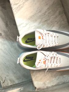 New Nike Sports Shoes