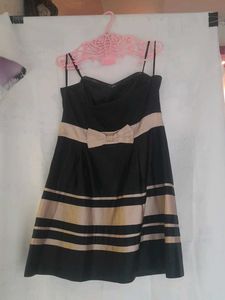 Chic Black &amp; Gold Striped Strapless Dress