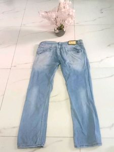 Men's Light Wash Straight Leg Jeans