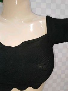 (800)Black Off-Shoulder Bra