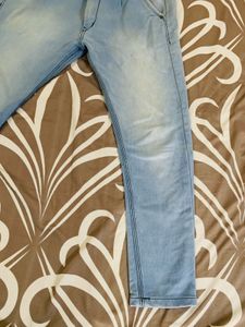 Men's Light Wash Straight Leg Jeans