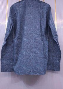 Men's Blue Patterned Button-Down Shirt