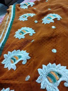 Elegant 😍 Brown Paisley Saree