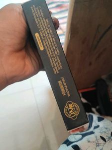 UB.Me Ultra HD Foundation combo