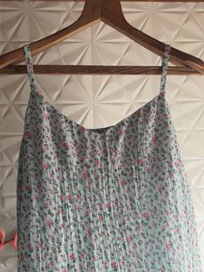 Flowy Floral Print Maxi Dress