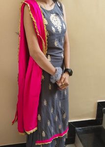 Elegant Grey Kurta Set with Pink Dupatta