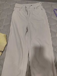 H&amp;M Divided White Wide-Leg Jeans – Size 26 (Gently