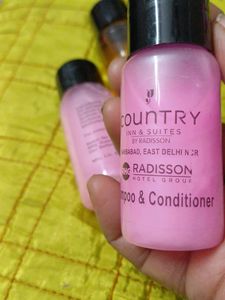 Combo (Bath Gel &amp; Shampoo Conditioner 4 Pcs) 2 Eac