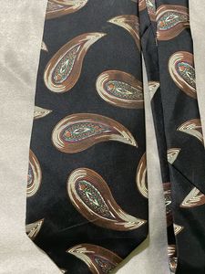 Classic Paisley Print Tie