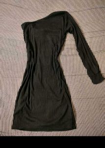 bundle of clothes ( 8 dresses for 499)