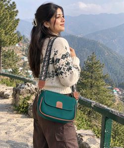 Stylish &amp; Functional Shoulder Bag