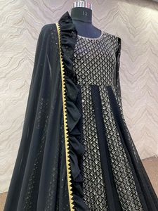 LEHENGA ON SALE READ DESCRIPTION