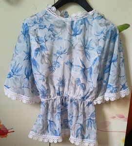 Floral Top (Size:M)