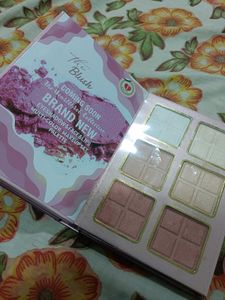 Ckrismiss all in one makeup booklet