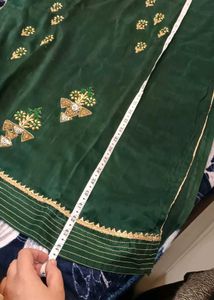 Elegant Emerald Green Embroidered Kurta Set