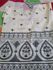 Elegant Cream Kurta with Mirror Work