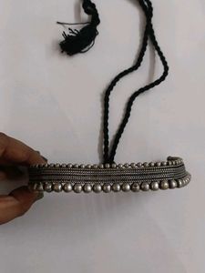 Oxidised silver choker: perfect accessory!