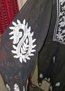 Elegant Black Embroidered Kurta
