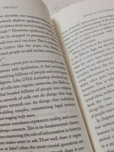 Yuval Noah Harari Nexus Combo 2