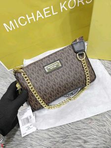 MICHAEL KORS* *JET SET MEDIUM CHAIN POUCHETTE*