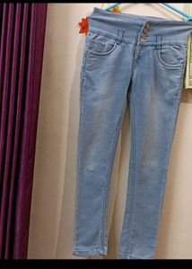 4 Button  Jeans
