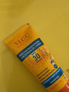 VLCC Matte Look Sunscreen Gel Creme SPF 30