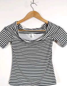 H&amp;M Black &amp; White Strips Top