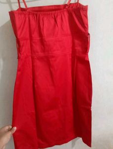 Price🔽Ravishing Red With Black Sash ♥️