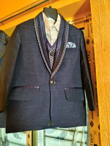 Elegant Boys suit