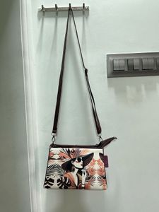 Stylish Sling Bag with Artistic Print