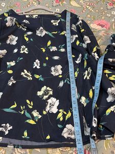Floral Print Flared Sleeve Top