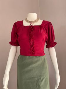 Chic Red Lace-Up Puff Sleeve Top