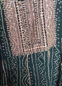 Elegant Green Kurta Set with Embellishments