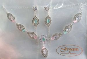 Pastel Pink, Mint Green Necklace & Earrings Set🤍