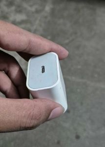 Apple 20W Adapter