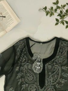 Elegant Black Chikankari Kurta✨🤍🖤