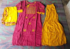 Maroon & Yellow Ethnic Kurta Set