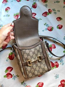 First Copy Gucci Sling Bag