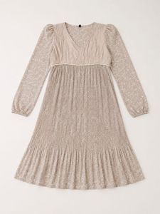 Elegant Long Sleeve Pleated Midi Dress